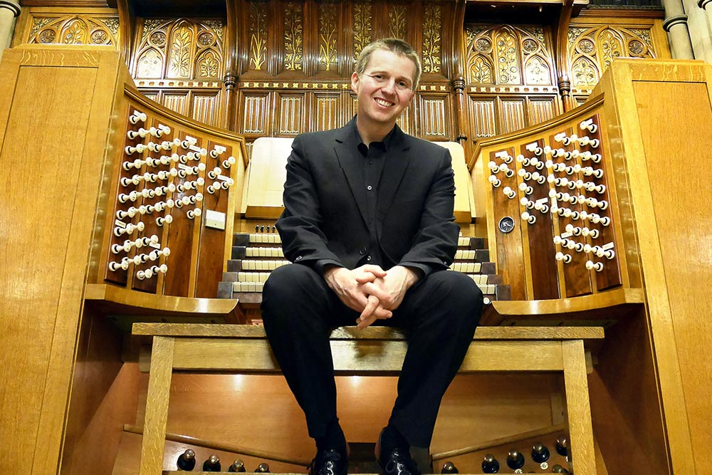 Jonathan Scott, organ concert Dumfries